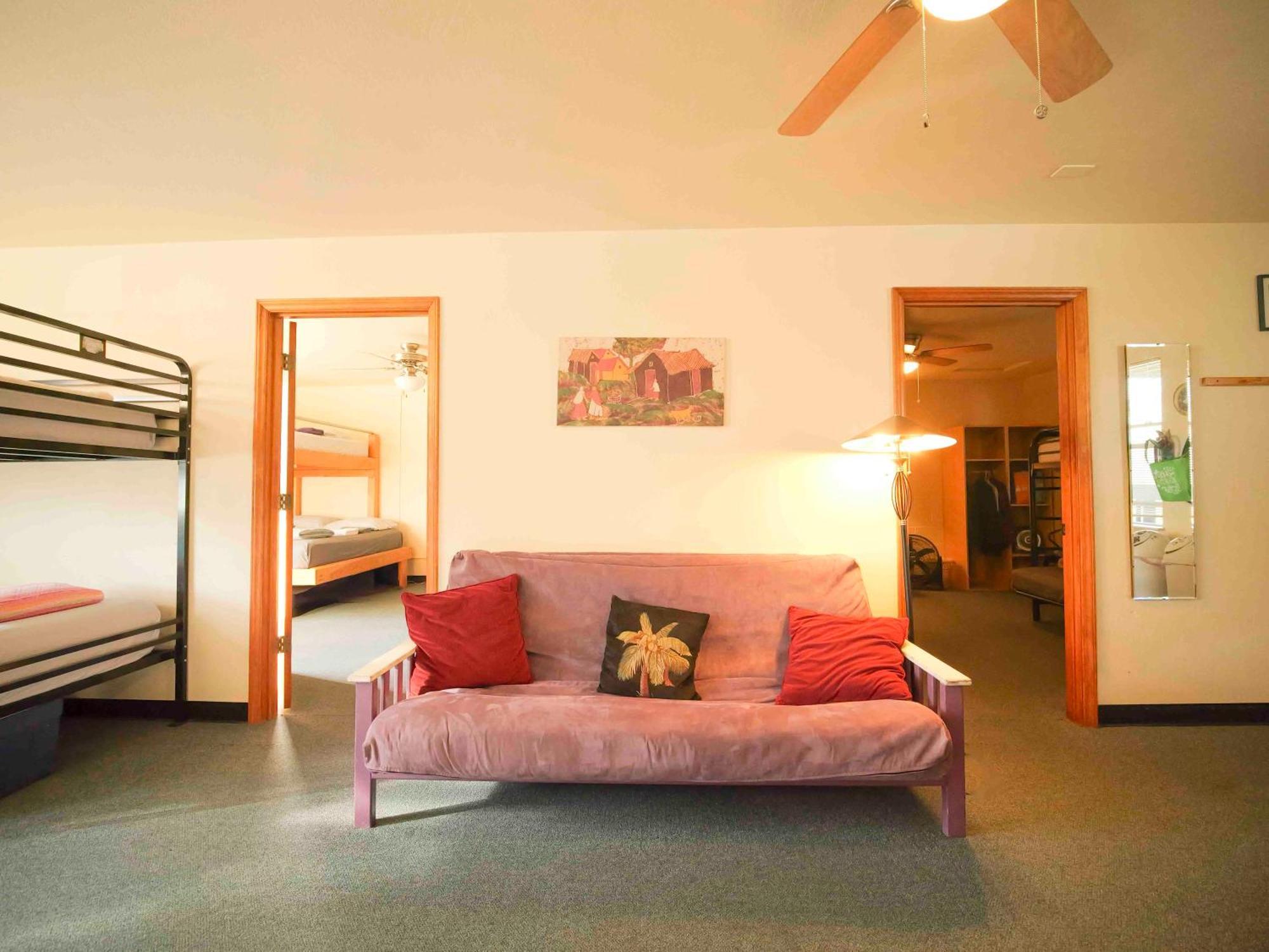 Ashland Commons Hostel Exterior photo